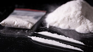 کوکائین چیست و چگونه تولید و مصرف می شود؟